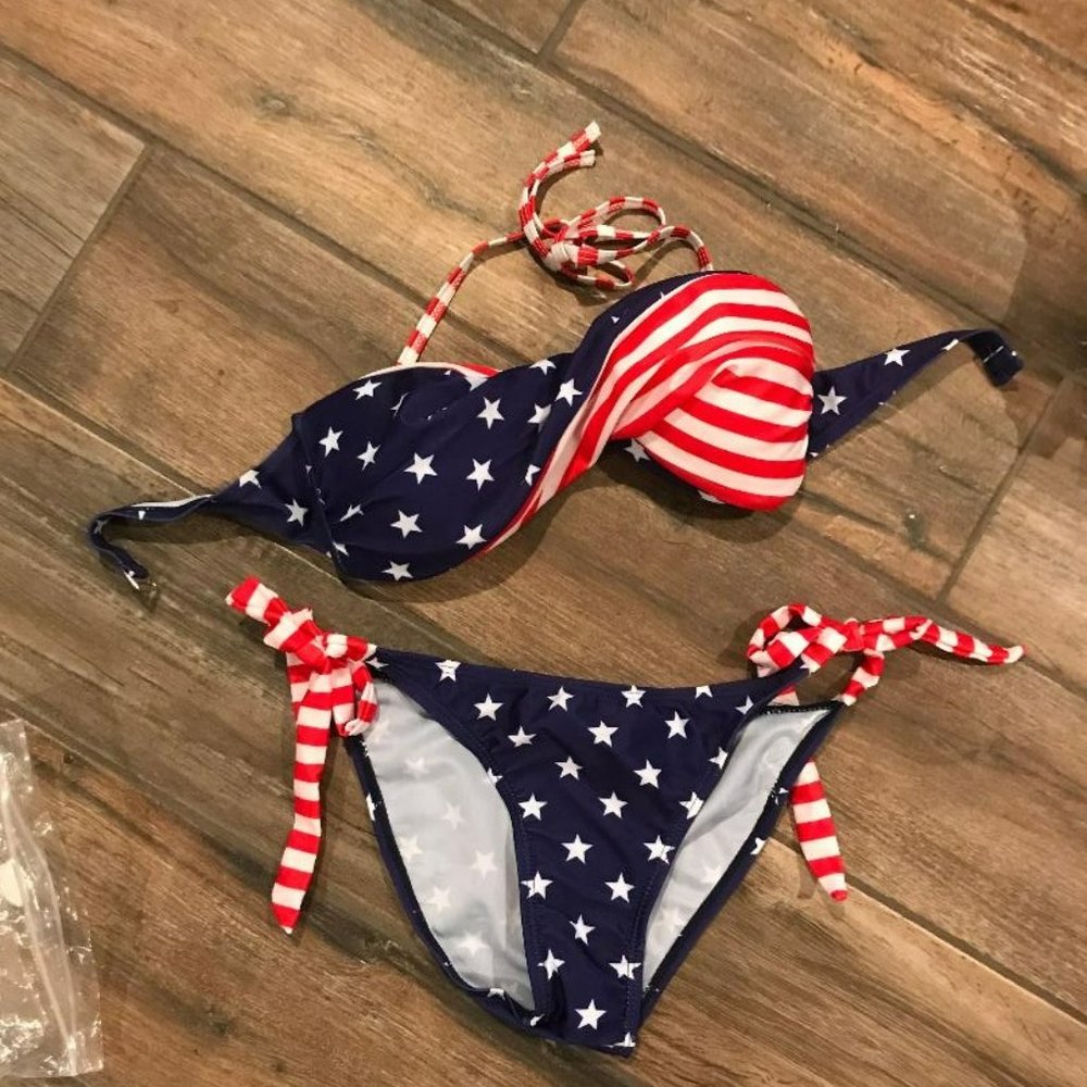 BANDEAU TOP, AMERICAN FLAG BIKINI WITH REMOVABLE STRAP SIZE SMALL